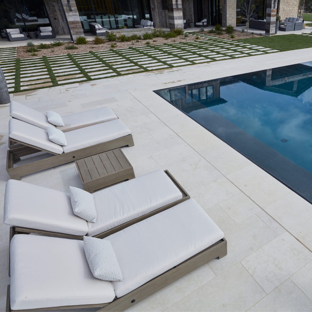 Enjoy natural beauty and organic textures with Salem Grey limestone tiles. Use this natural stone as flooring, for your fireplace façade, for a stunning kitchen backsplash, or as an accent or for the indoor or outdoor project of your choice.