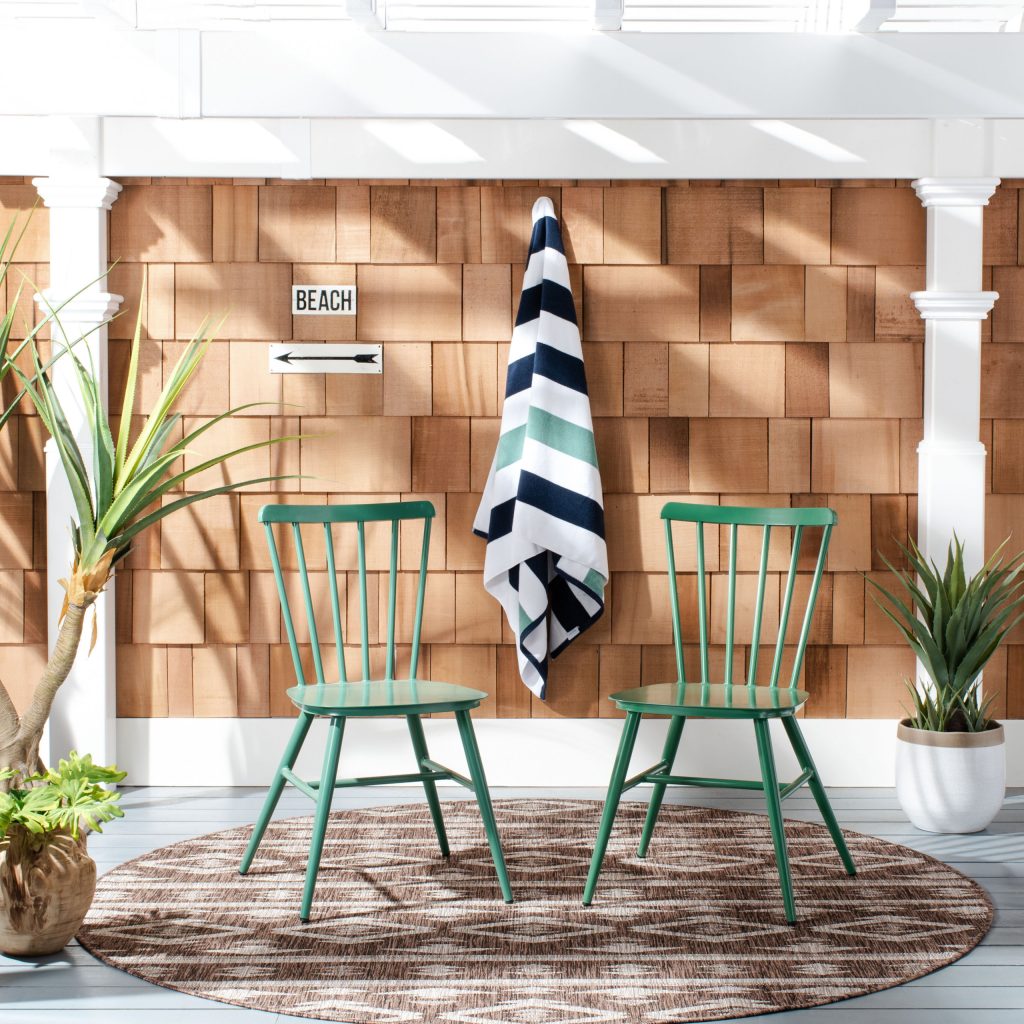 by | Outdoor Photos | Porch | Landscaping | Landscape Design | Outdoor Living Space | Porch Design Ideas | Outdoor Living Space Ideas | Backyard Design