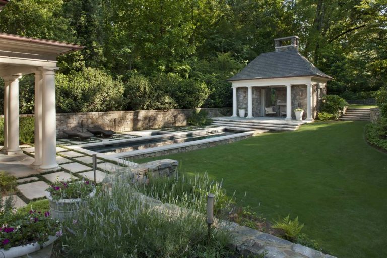 A pool and garden developed on a narrow deep lot. Photogaphy: Philip Spears.