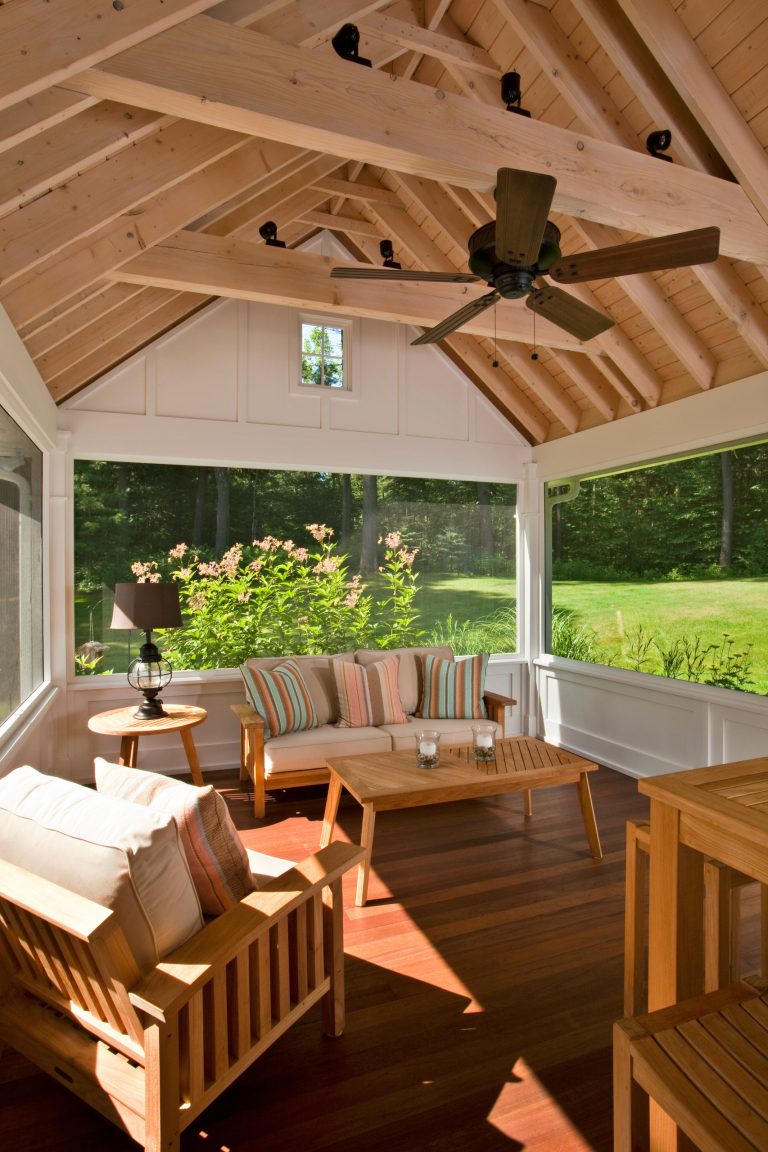 A screened-in porch brings the outside in while keeping the bugs in their place. Scott Bergmann Photography