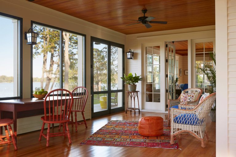 Architecture & Interior Design: David Heide Design Studio Photo: Susan Gilmore Photography