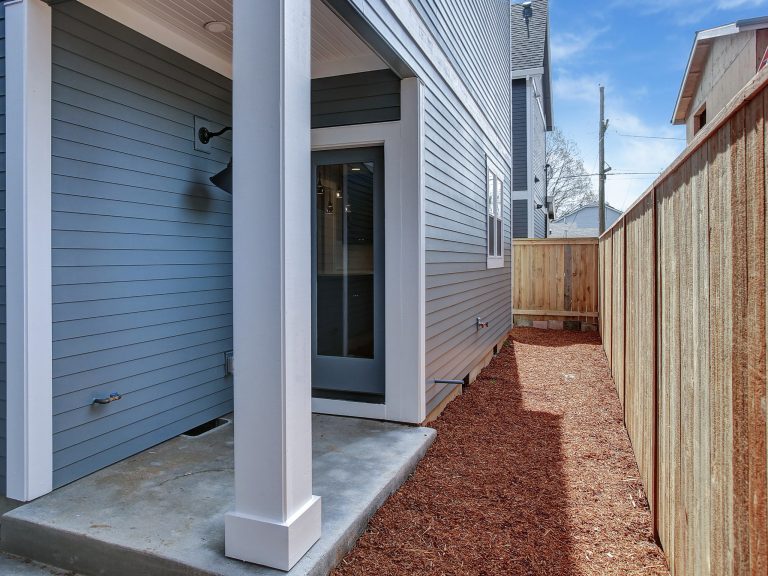 Arts and crafts porch idea in Portland by Satterberg Con | Outdoor Photos | Porch | Landscaping | Landscape Design | Outdoor Living Space | Porch Design Ideas | Outdoor Living Space Ideas | Backyard Design