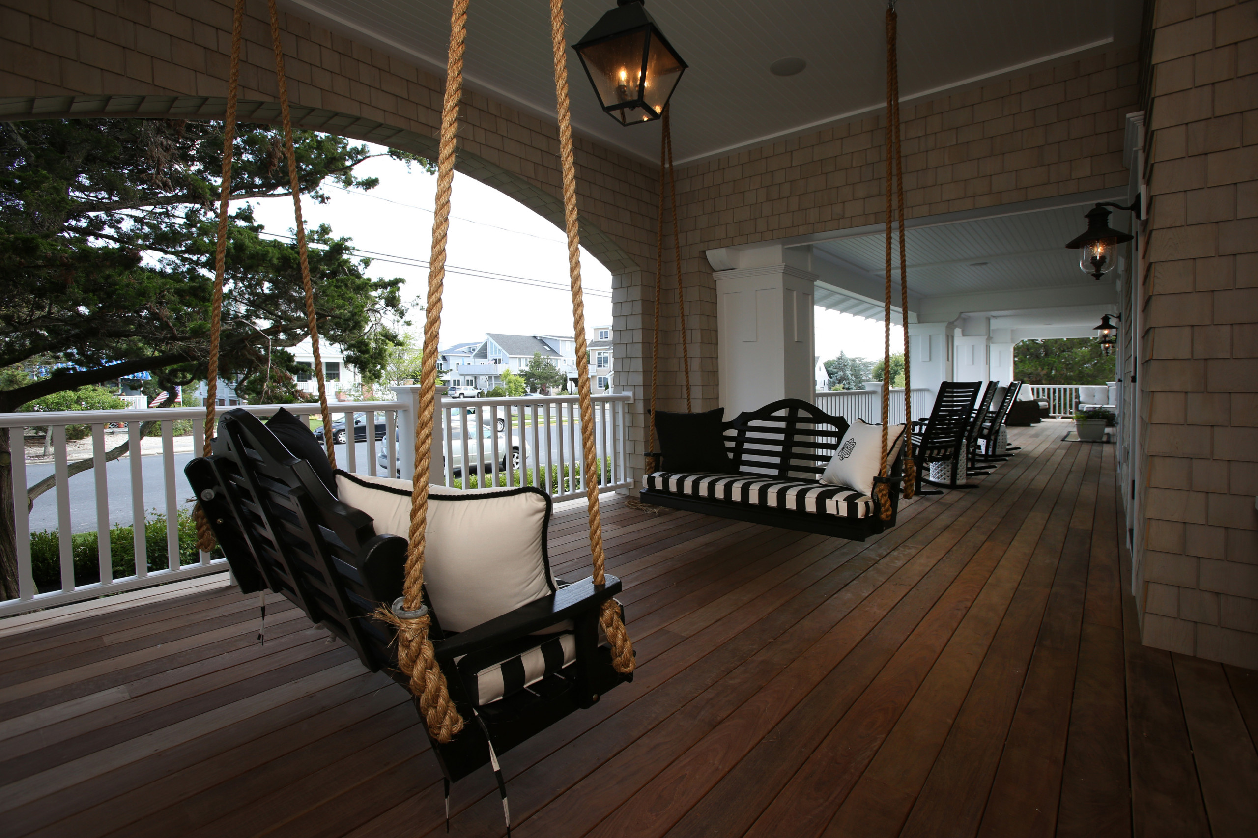 Asher Associates Architects; Brandywine Developers; Beach Dwellings Interiors; John Dimaio, Photography
This is an example of a coastal porch design in Philadelphia.