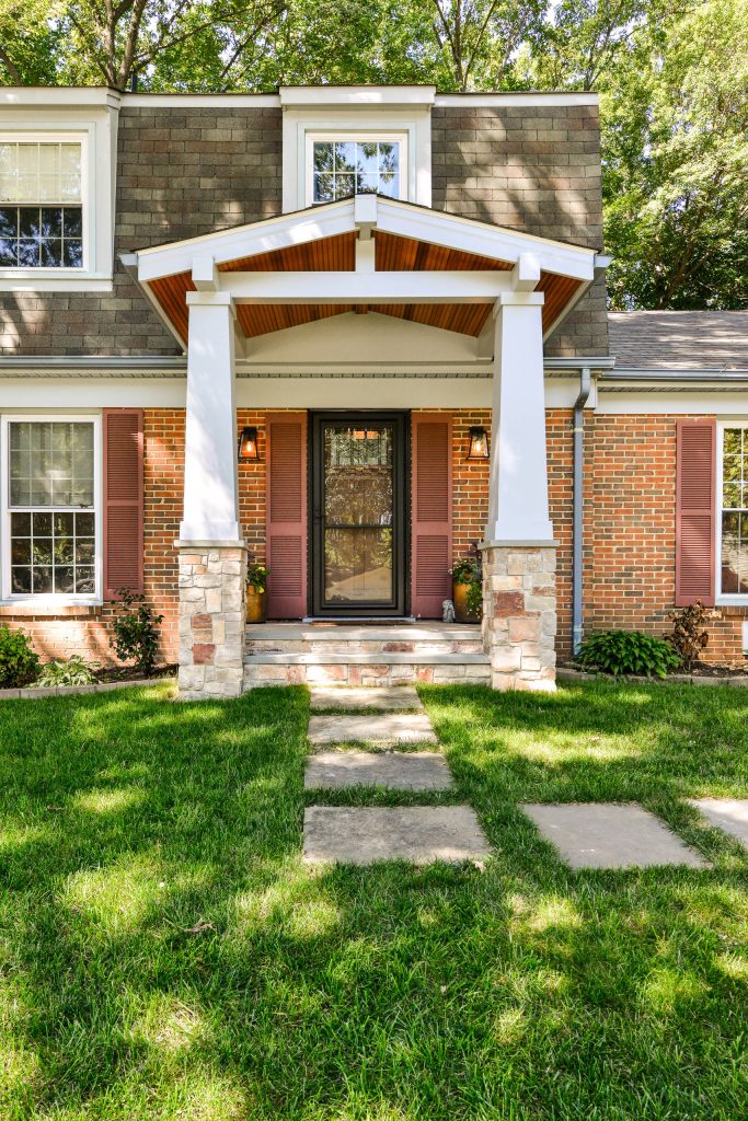 Ashley Sullivan with Exposurely Photography