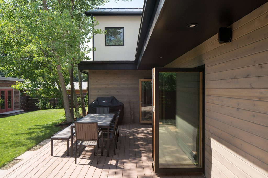 Backyard patio. Photo: www.danecronin.com