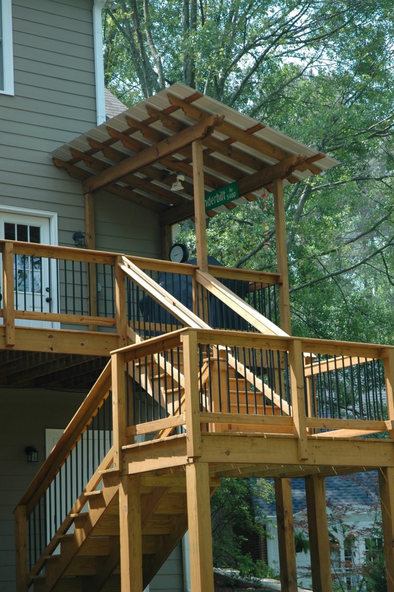 Barbecue shed designed and built by Atlanta Decking & Fence.