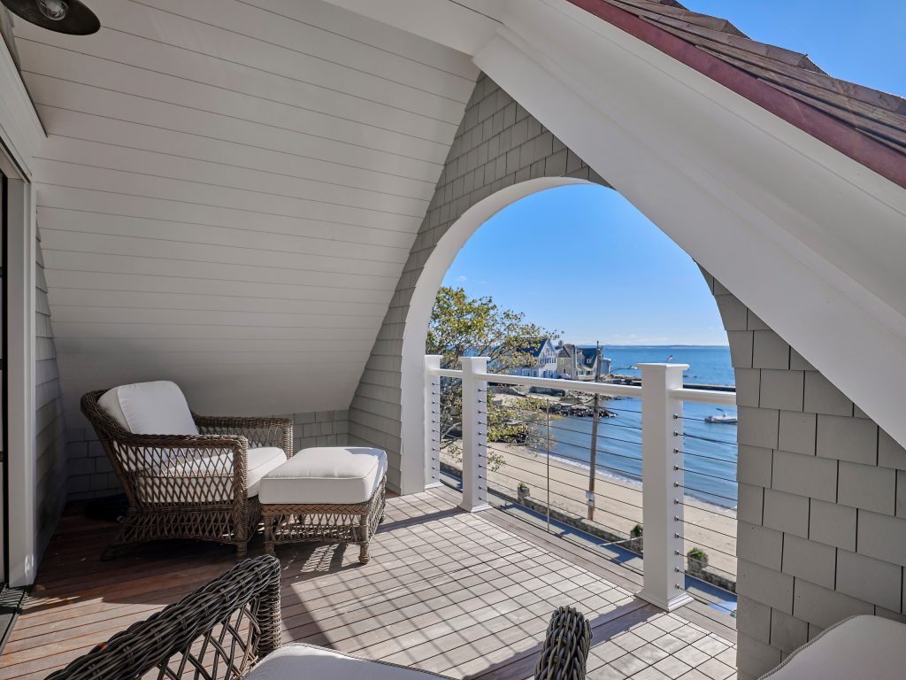 Beach style deck photo in New York