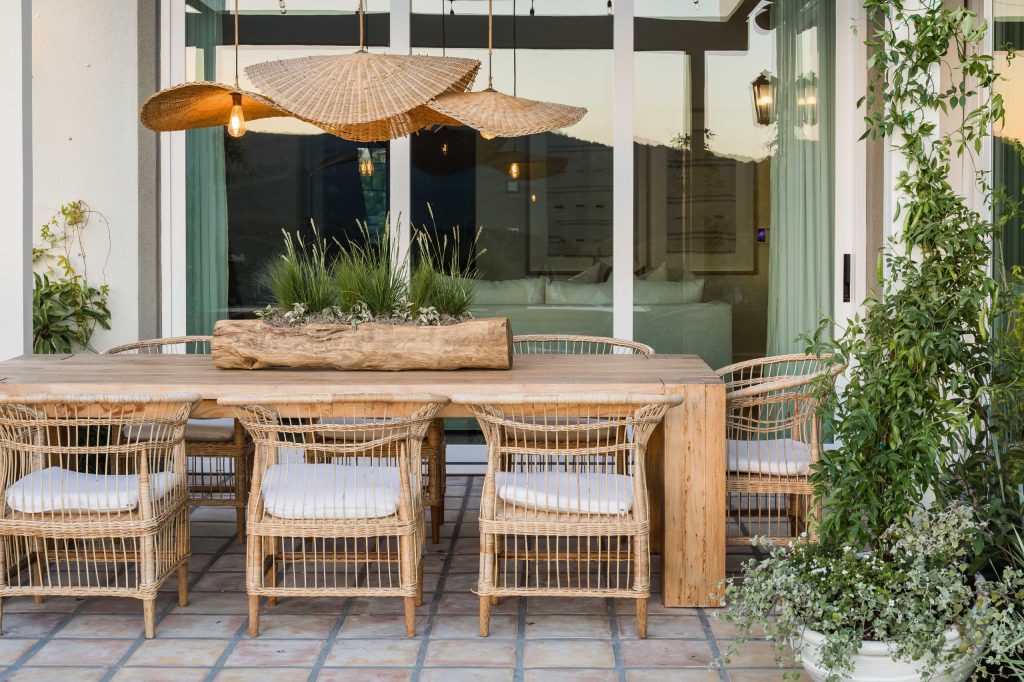 Beach style porch photo in Los Angeles by Pure Salt Interiors | Outdoor Photos | Porch | Landscaping | Landscape Design | Outdoor Living Space | Porch Design Ideas | Outdoor Living Space Ideas | Backyard Design