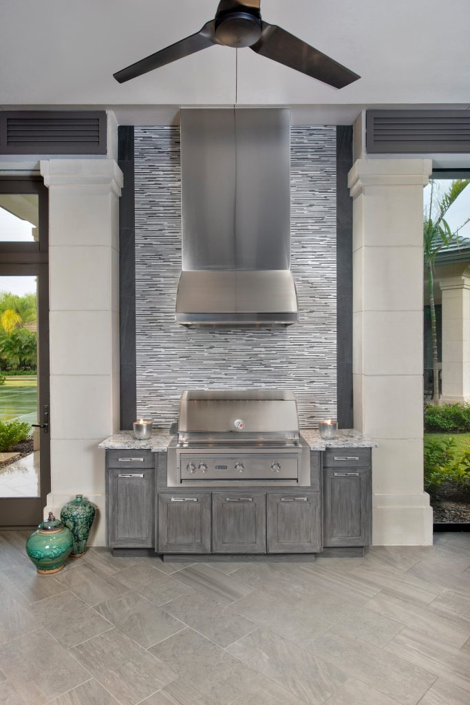 Cabinetry designed by Clay Cox, Kitchens by Clay, Naples, FL. Photography: Giovanni Photography, Naples, FL.