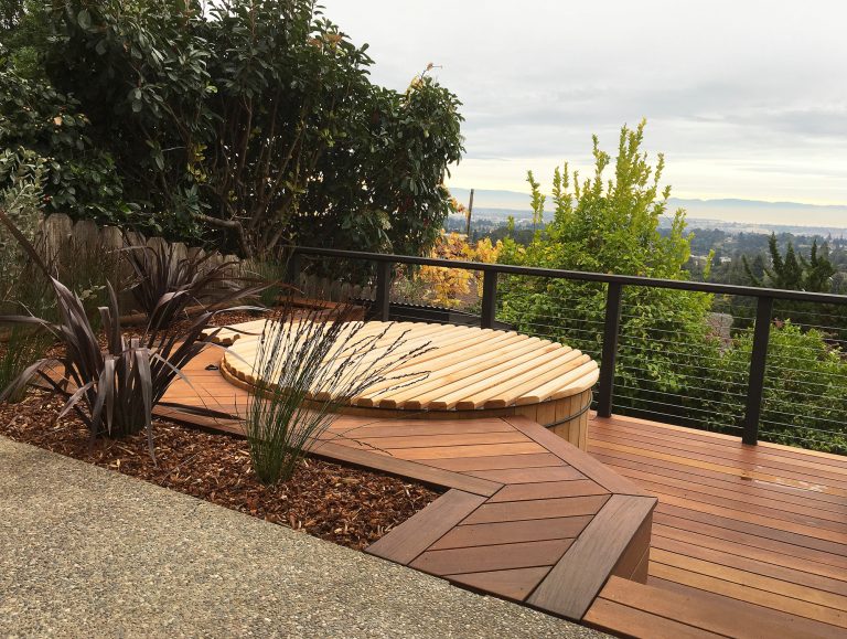 Cedar Hot Tub with Wood Roll Cover and Ipe Decking.