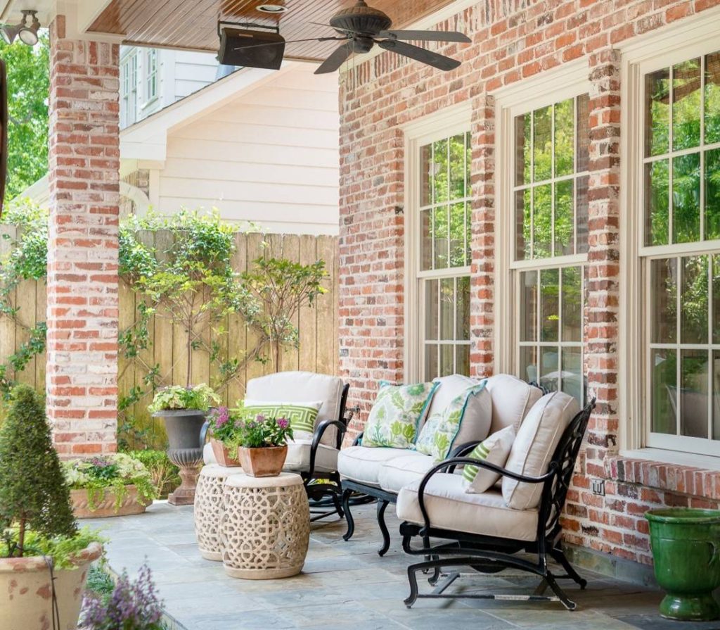 Classic porch container garden idea in Houston with a roof extension by MMI Design | Outdoor Photos | Porch | Landscaping | Landscape Design | Outdoor Living Space | Porch Design Ideas | Outdoor Living Space Ideas | Backyard Design