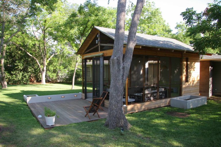 Classic screened-in porch idea in Austin with a roof extension by | Outdoor Photos | Porch | Landscaping | Landscape Design | Outdoor Living Space | Porch Design Ideas | Outdoor Living Space Ideas | Backyard Design