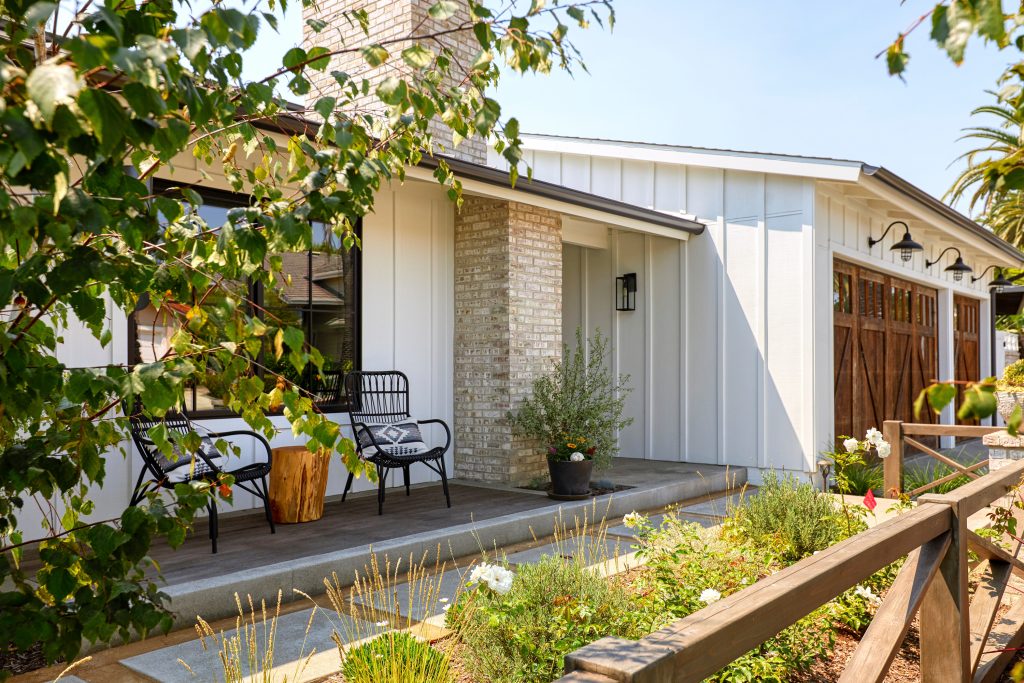 Country front porch idea in Orange County with a roof extension by Susie Rivadeneyra Design | Outdoor Photos | Porch | Landscaping | Landscape Design | Outdoor Living Space | Porch Design Ideas | Outdoor Living Space Ideas | Backyard Design