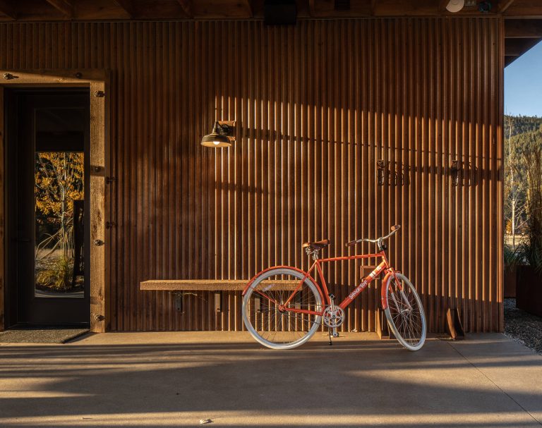 Covered bench. Image by Stephen Brousseau.