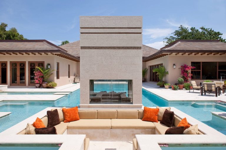 Custom Built & Designed Home: Bay Project James Northern Photgraphy