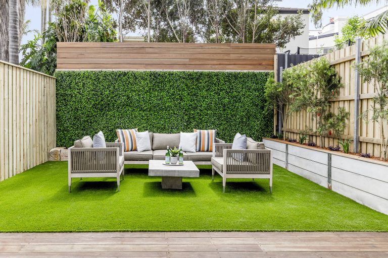 Deck - contemporary backyard deck idea in Sydney with no cover
