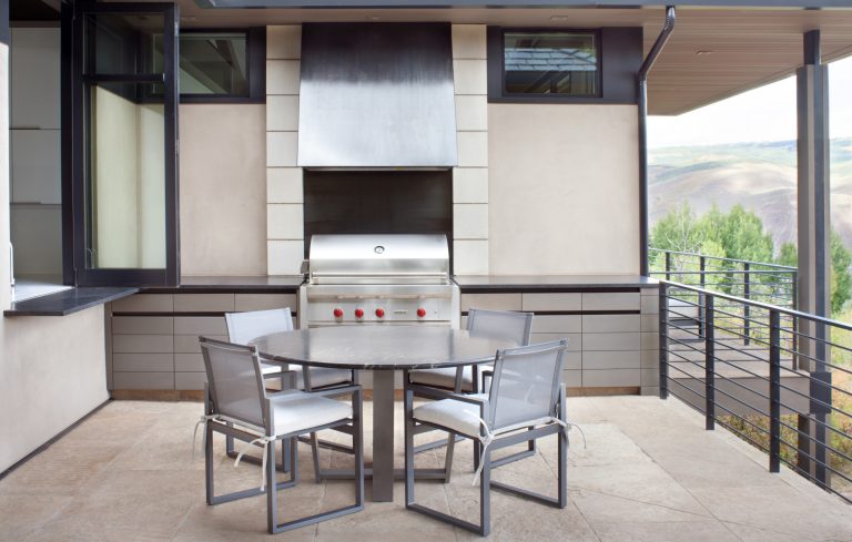 Deck - contemporary deck idea in Denver