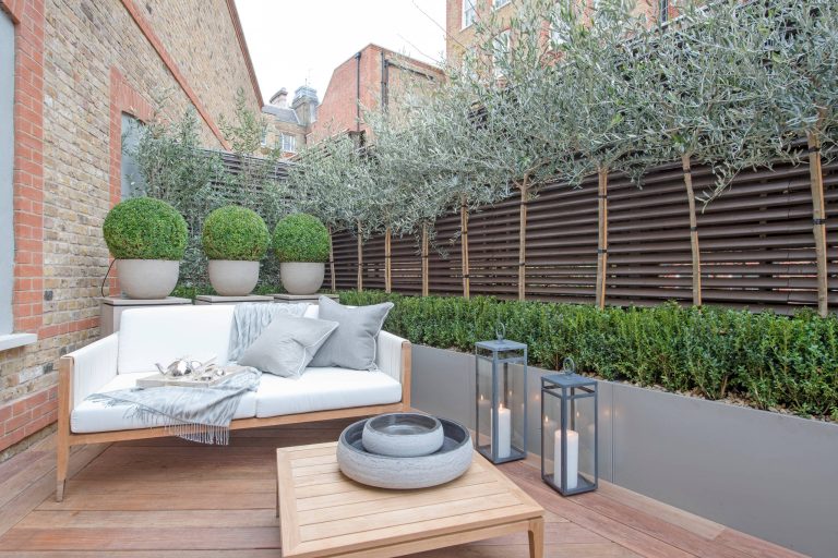 Deck - small contemporary backyard deck idea in San Francisco