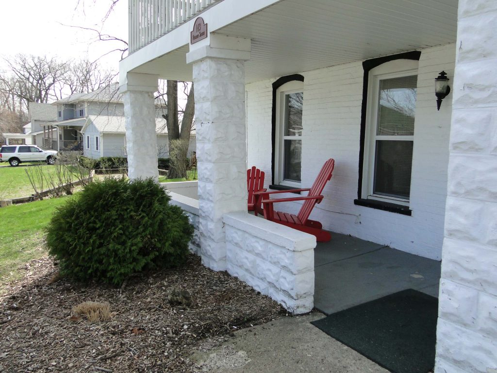 Eclectic porch idea in Chicago by Mike & Rudy Conner, Conner & Co Residential | Outdoor Photos | Porch | Landscaping | Landscape Design | Outdoor Living Space | Porch Design Ideas | Outdoor Living Space Ideas | Backyard Design