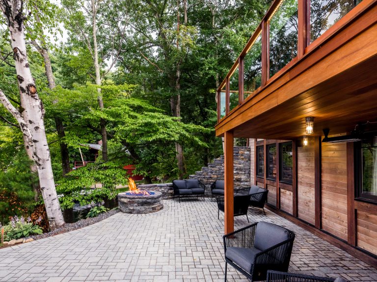 Elizabeth Pedinotti Haynes