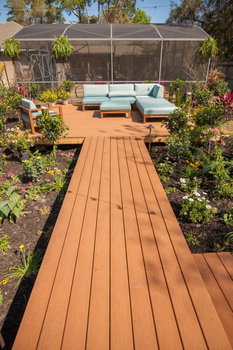 Even with big designs, simple lines and shapes make your space beautiful but not overwhelming.

ChoiceDek Composite Decking
Photo by Chad Baumer
www.cbaumer.com by ChoiceDek | Outdoor Kitchens | Backyard Design | Outdoor Living Spaces | Landscape Design
