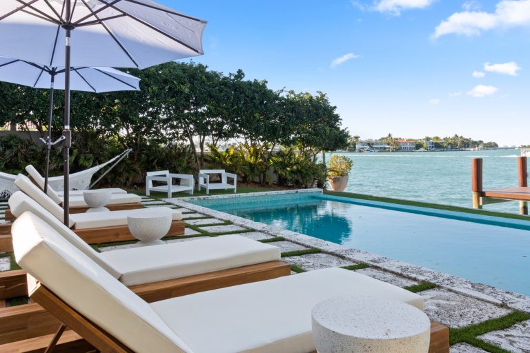 Example of a beach style pool design in Miami