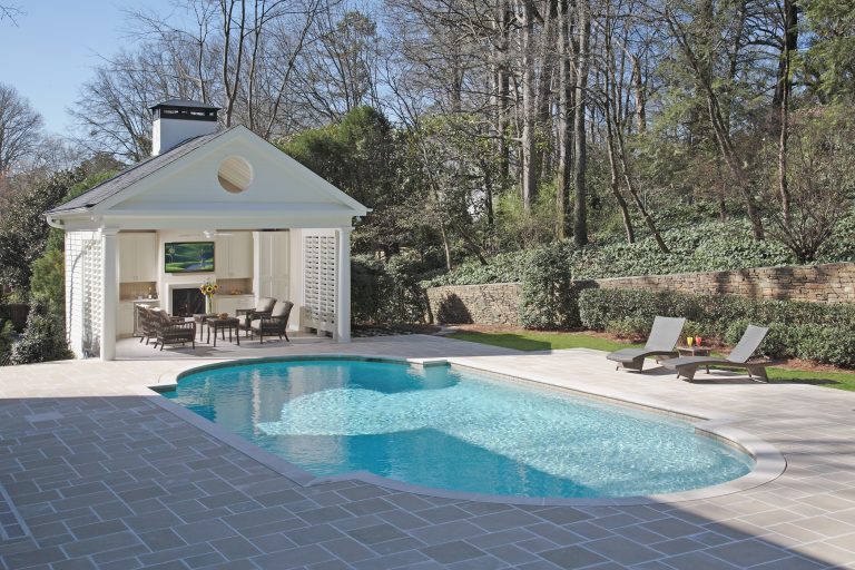 Example of a classic pool design in Atlanta