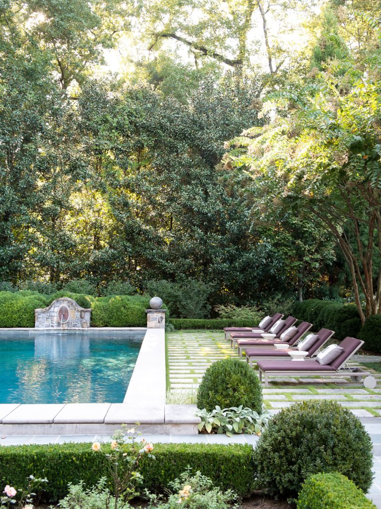 Example of a classic pool design in Atlanta