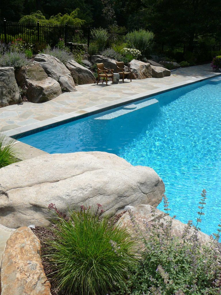 Example of a classic pool design in Philadelphia