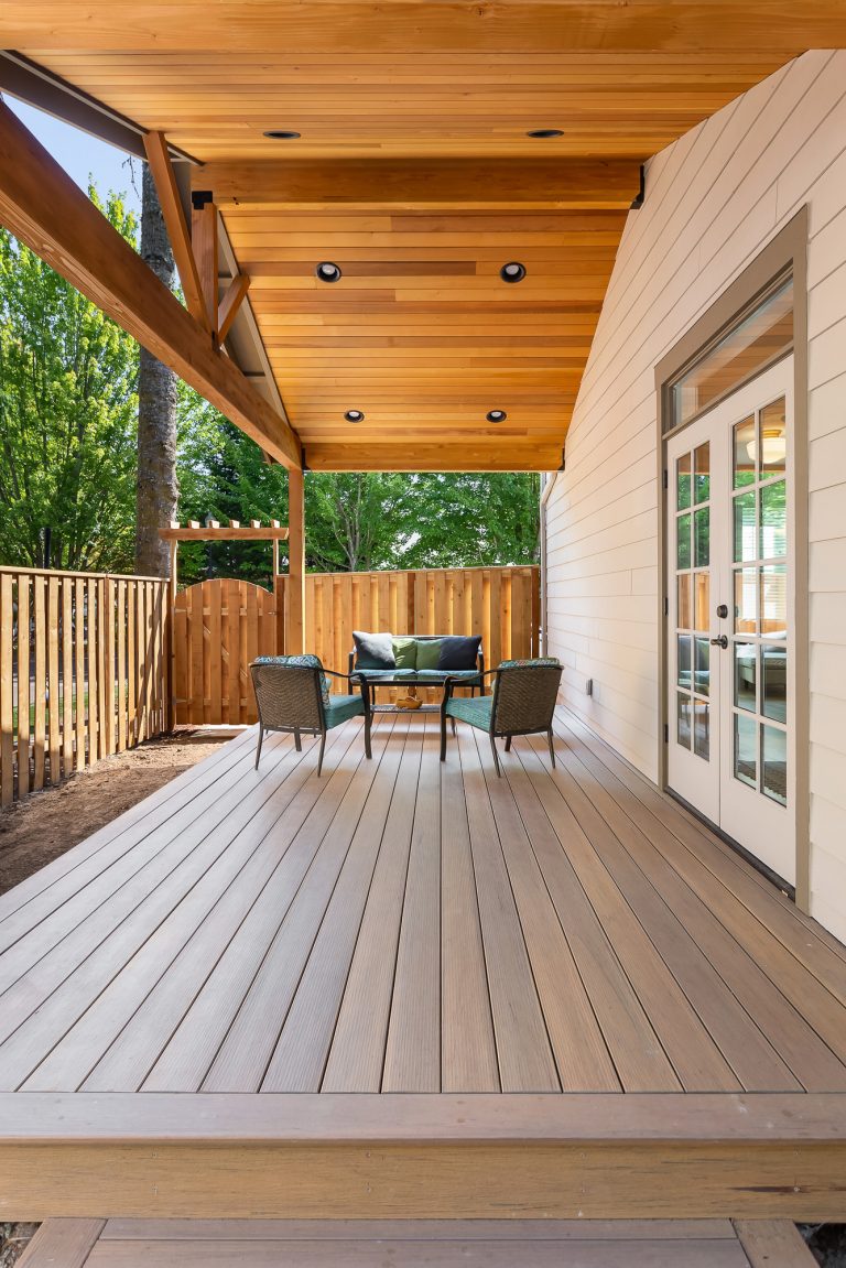 Example of a deck design in Portland