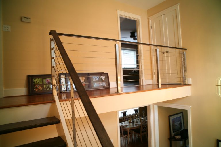 Example of a minimalist deck design in DC Metro