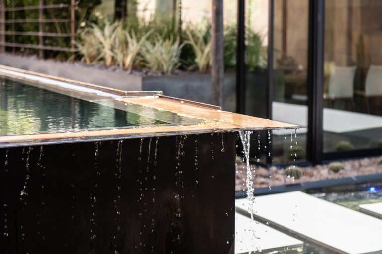 Example of a minimalist pool design in Las Vegas