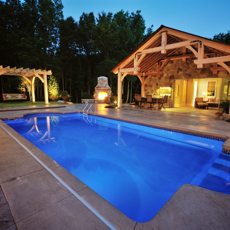 Example of a mountain style pool design in Philadelphia