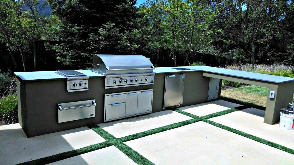 Example of a patio kitchen design in San Francisco