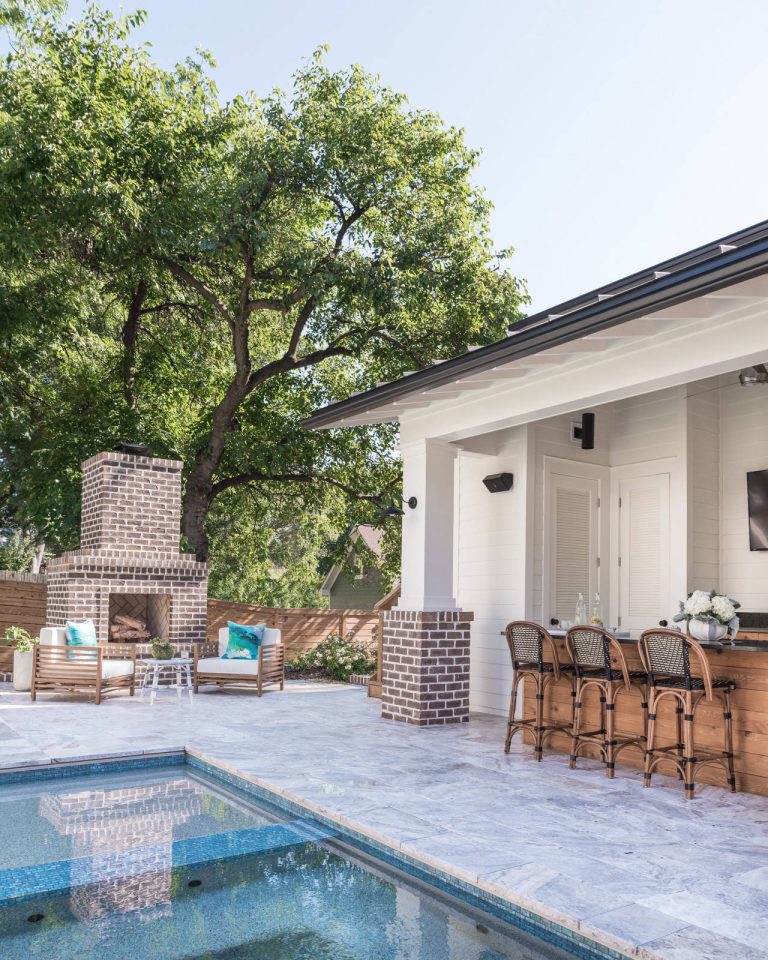 Example of a transitional pool design in Charlotte