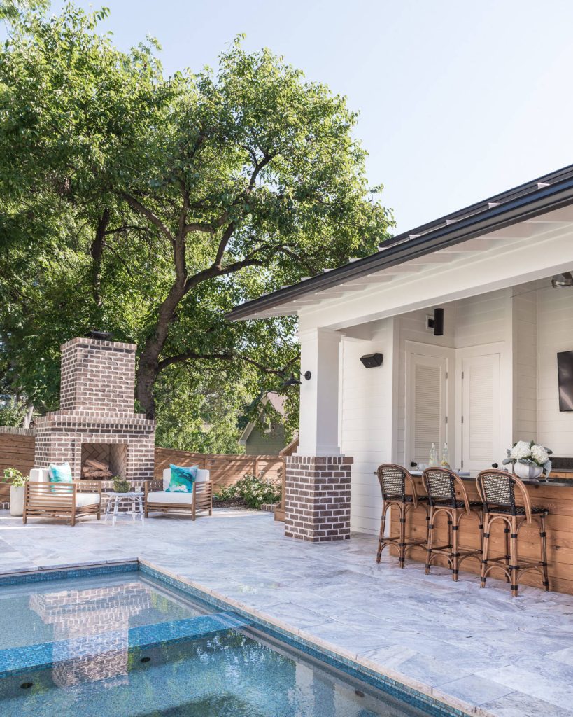 Example of a transitional pool design in Charlotte