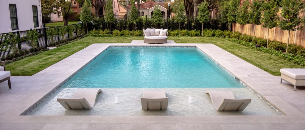 Example of a transitional pool design in Houston