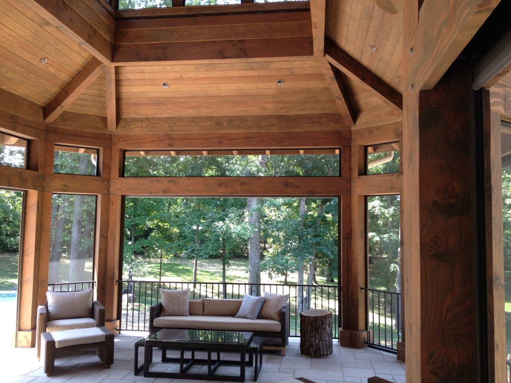 Fixed Screens with Phantom Executive Mechanized Screens