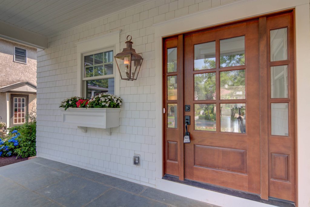 Front Porch & Entrance