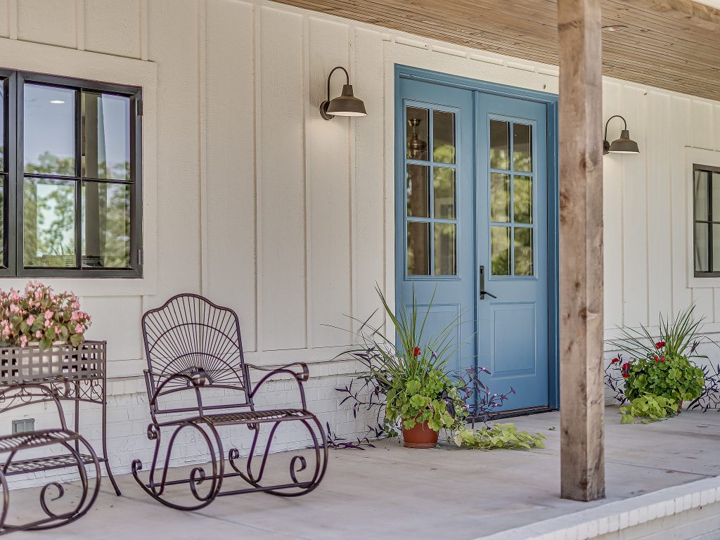 Front door entry of modern farmhouse