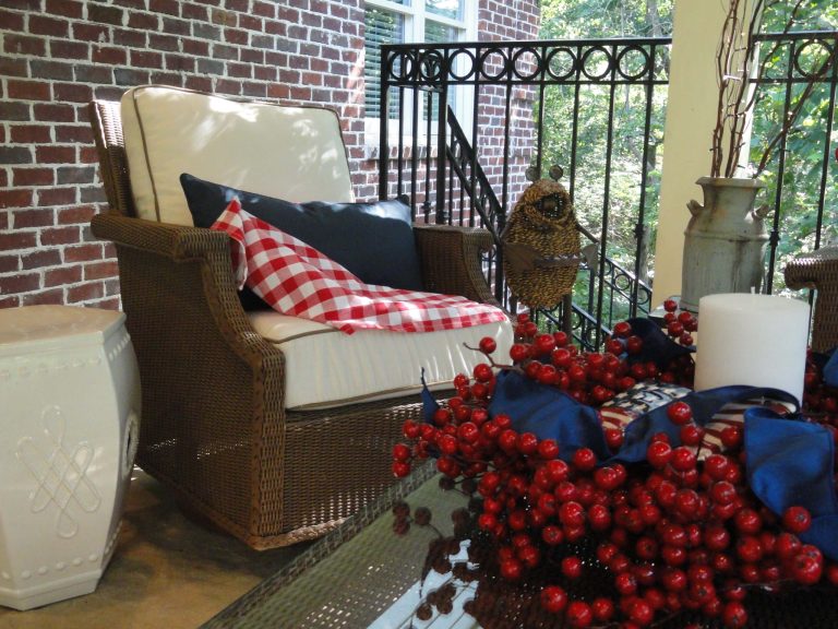Here are some great ideas to decorate for the 4th~