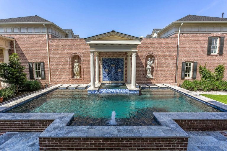 History is brought into the present with this Greco-Roman inspired retreat. The luxury and sophistication that emperors once reveled in is now found in the comfort of your own courtyard!
