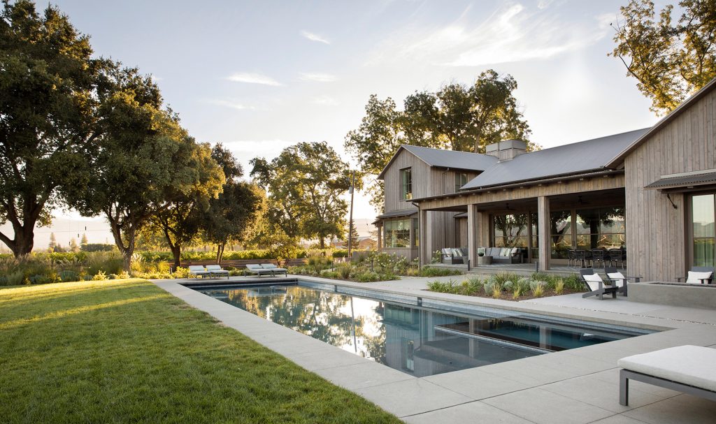Hot tub - cottage backyard concrete and rectangular hot tub idea in San Francisco