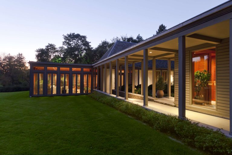 In Collaboration with: Leslie Jones & Associates