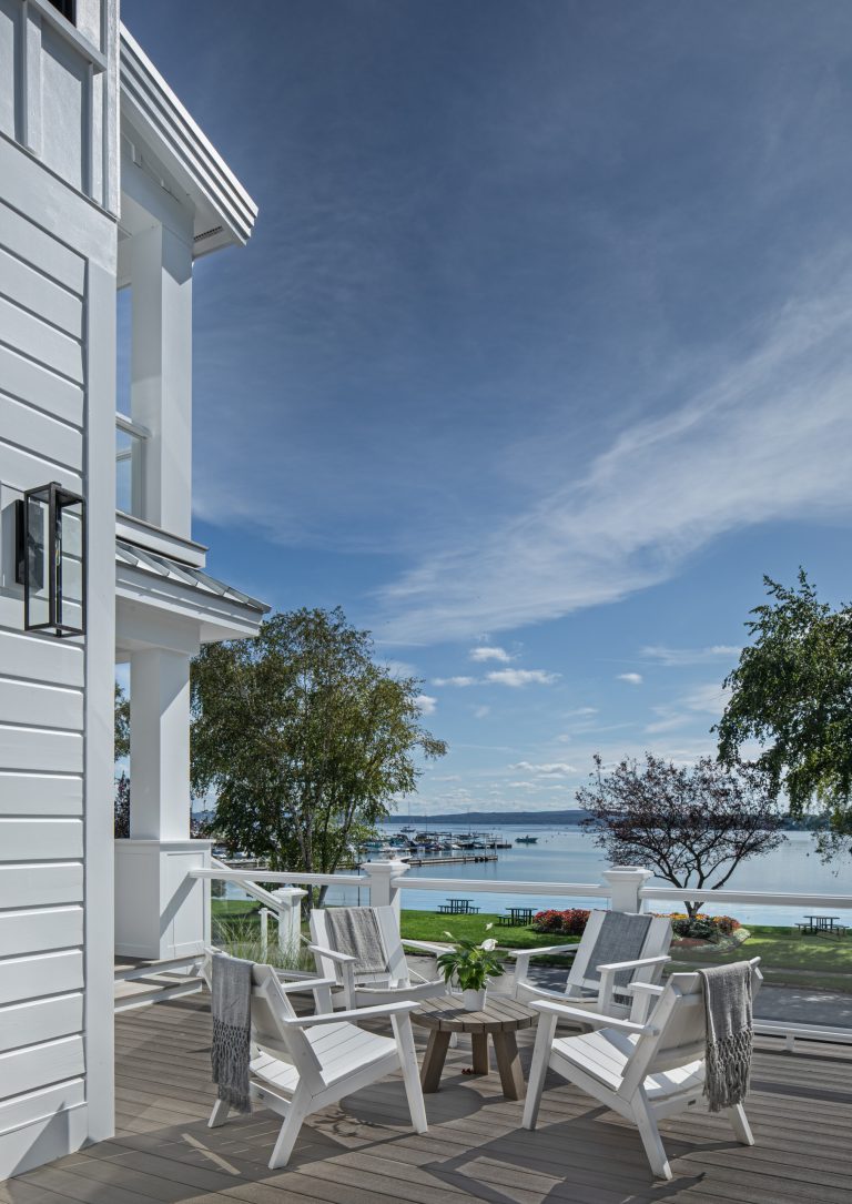 Inspiration for a coastal deck remodel in Detroit