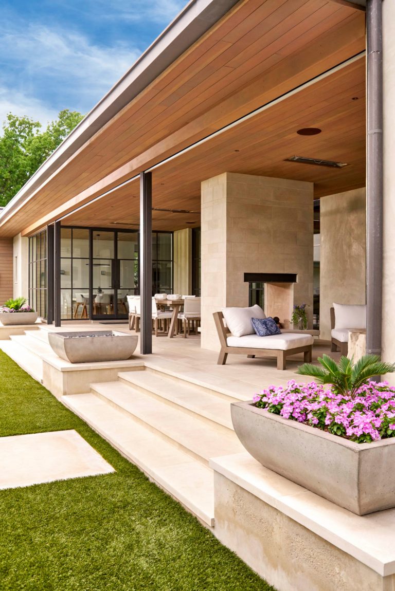 Inspiration for a contemporary porch remodel in Dallas by Lisa Teters Architecture | Outdoor Photos | Porch | Landscaping | Landscape Design | Outdoor Living Space | Porch Design Ideas | Outdoor Living Space Ideas | Backyard Design