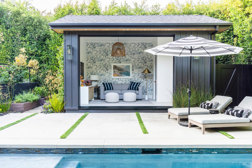 Inspiration for a country pool remodel in Los Angeles