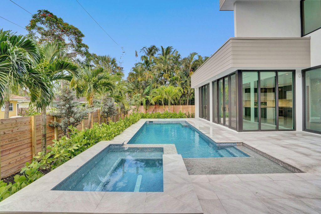 Inspiration for a modern pool remodel in Miami