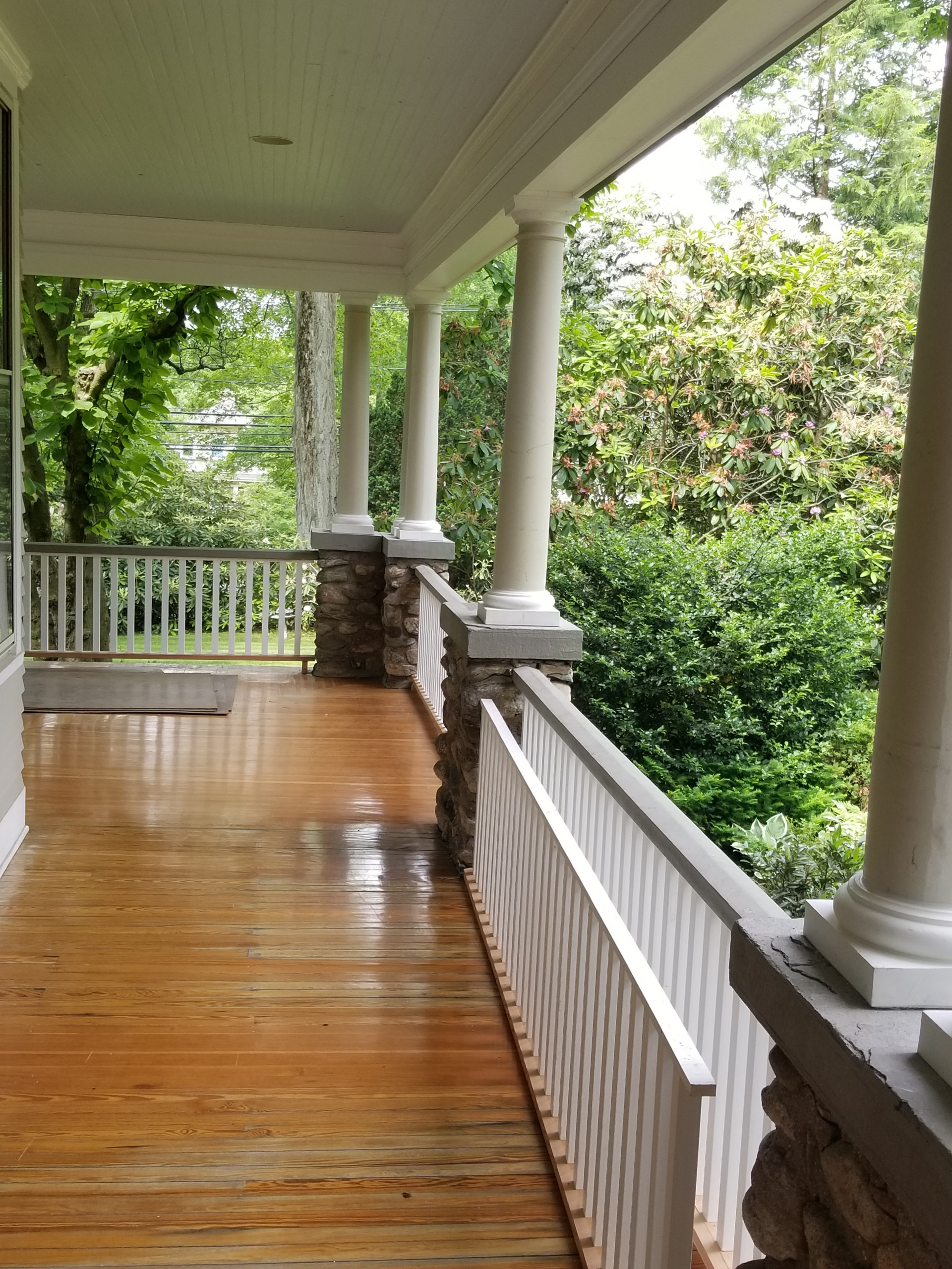 Inspiration for a porch remodel in New York