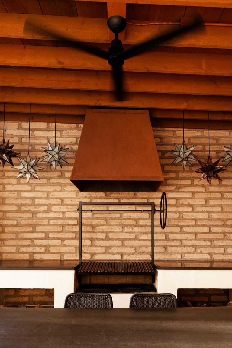 Inspiration for a southwestern porch remodel in Phoenix by Soloway Designs Inc | Architecture + Interiors AIA | Outdoor Photos | Porch | Landscaping | Landscape Design | Outdoor Living Space | Porch Design Ideas | Outdoor Living Space Ideas | Backyard Design